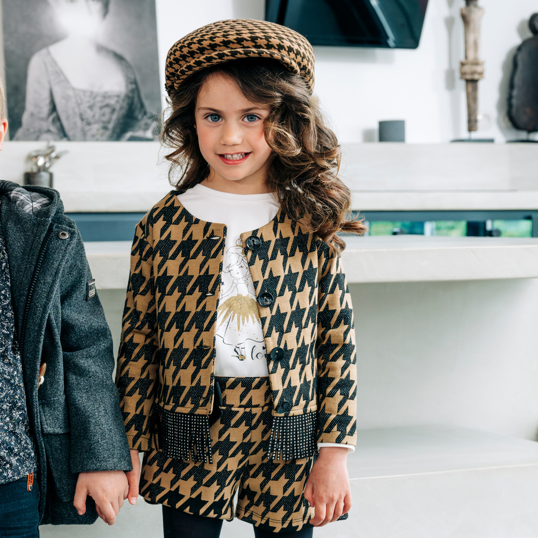 Πιε ντε πουλ σορτς για κορίτσι - ΜΠΕΖ 15-124311-2 φωτογραφία