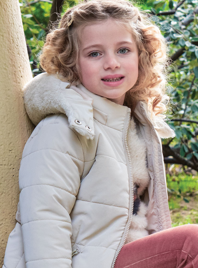 Μπουφάν με αποσπόμενη κουκούλα - ΚΡΕΜ 15-125300-1 φωτογραφία